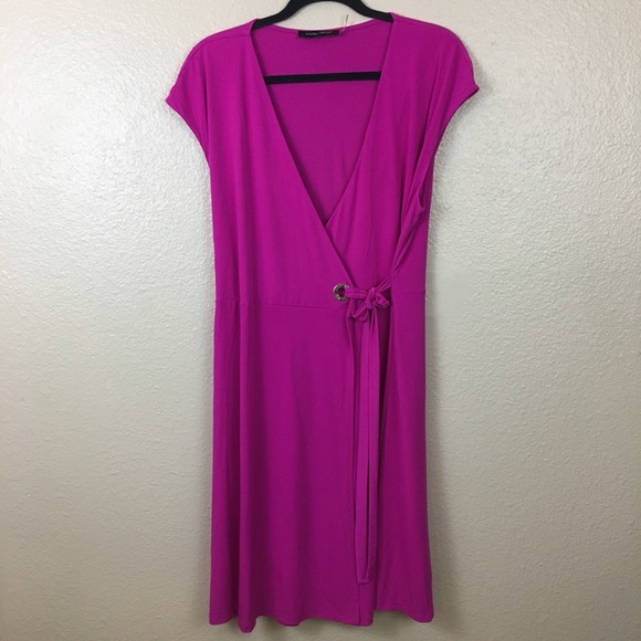 Ivanka Trump Dresses & Skirts - Ivanka Trump pink wrap dress